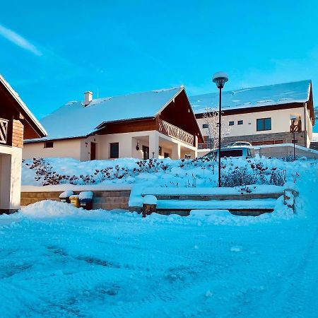 Chaty Krusetnica S Luxusnym Privatnym Wellness Екстер'єр фото