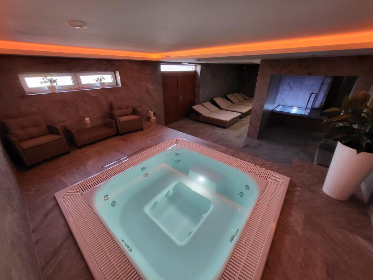 Chaty Krusetnica S Luxusnym Privatnym Wellness Екстер'єр фото
